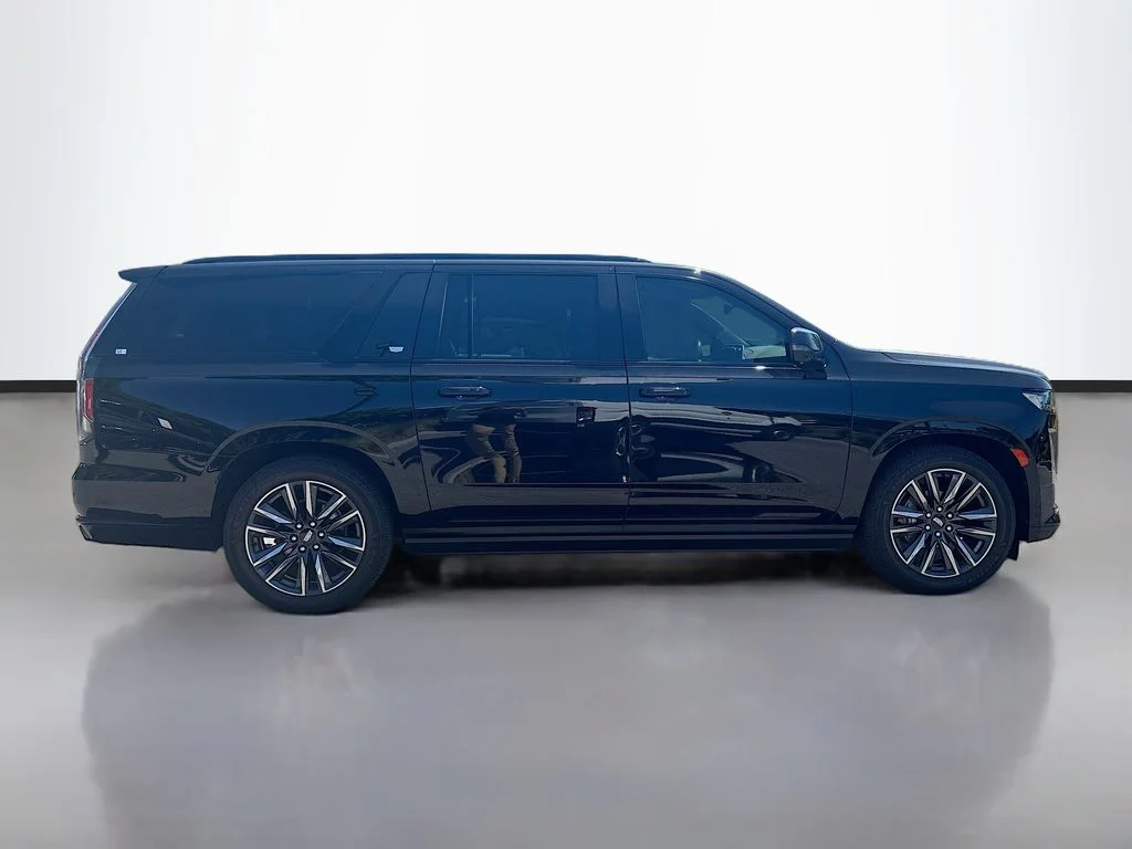 Used 2022 Black Cadillac Sport Platinum image 2