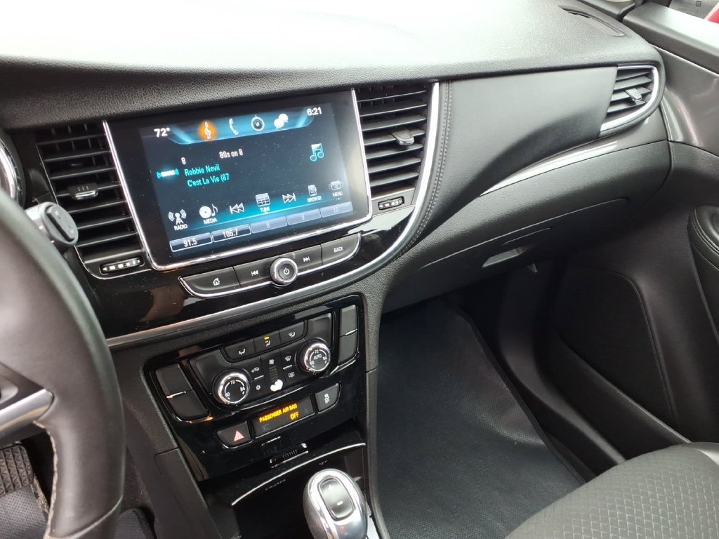 Used 2017 Winterberry Red Metallic Buick Preferred II image 9