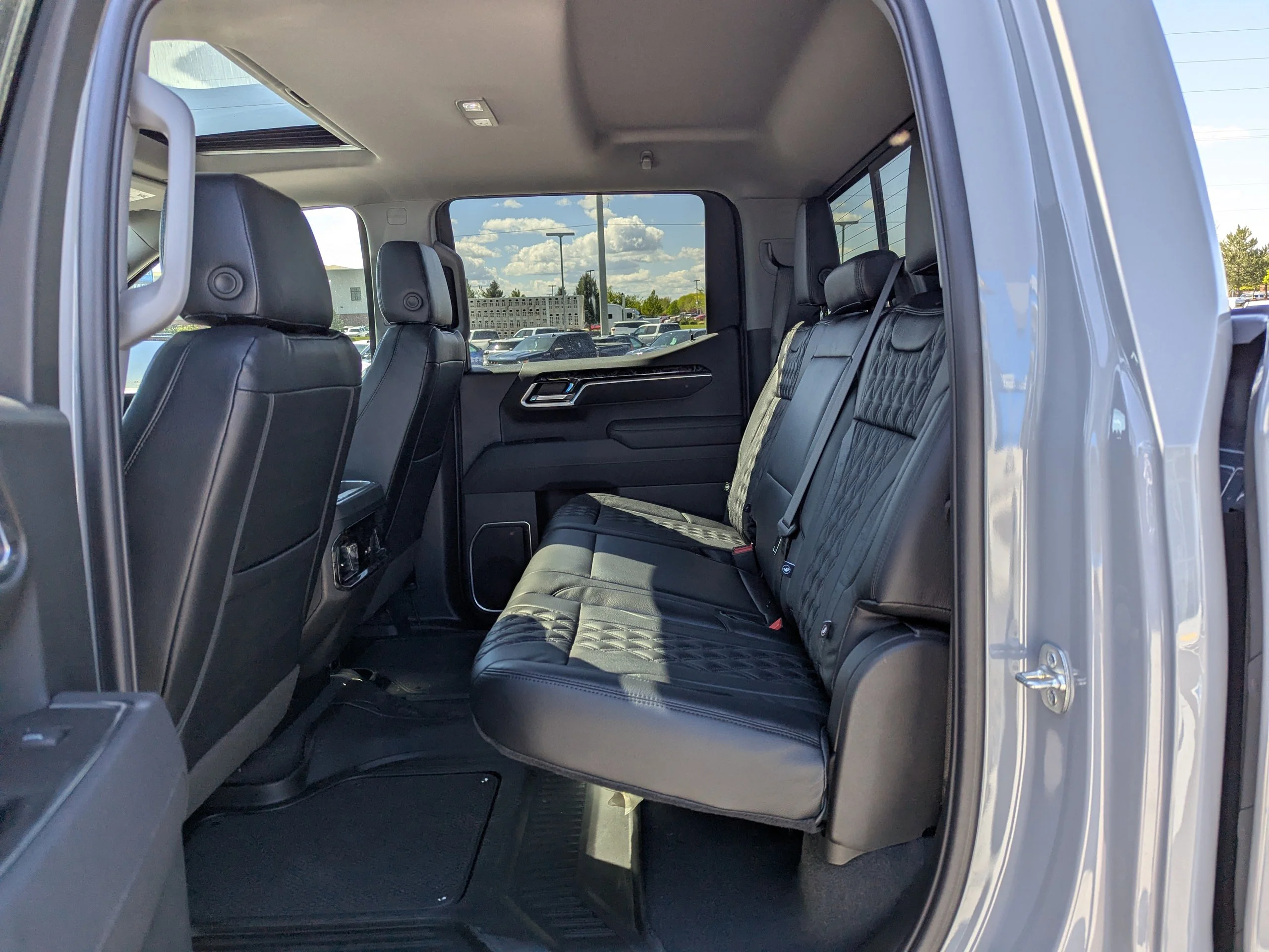 2025 Chevrolet Silverado 1500 RST - Photo 33