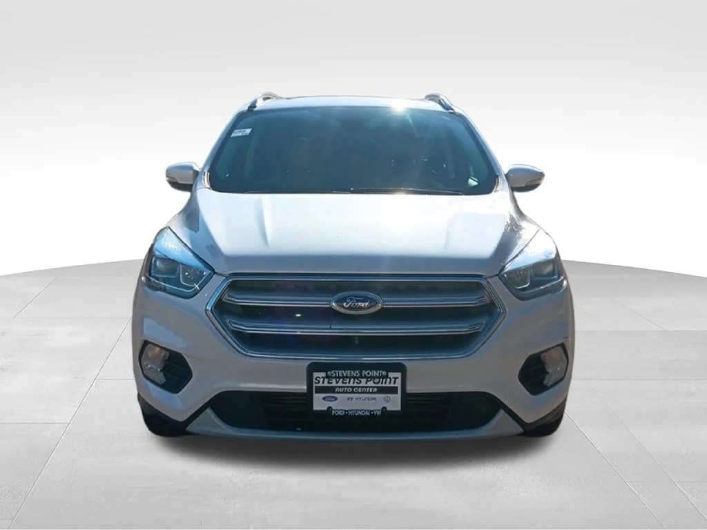 Used 2017 White Platinum Metallic Tri-Coat Ford Titanium image 10