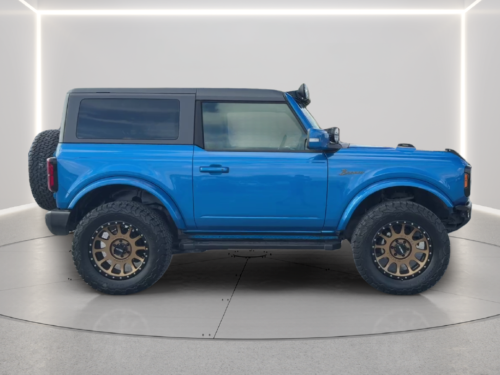 Used 2021 Blue Metallic Ford Outer Banks image 4