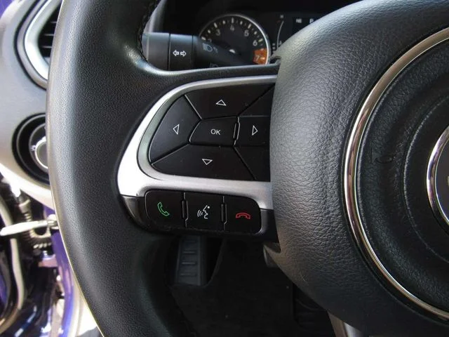 Used 2020 Blue Clearcoat Jeep Latitude image 23