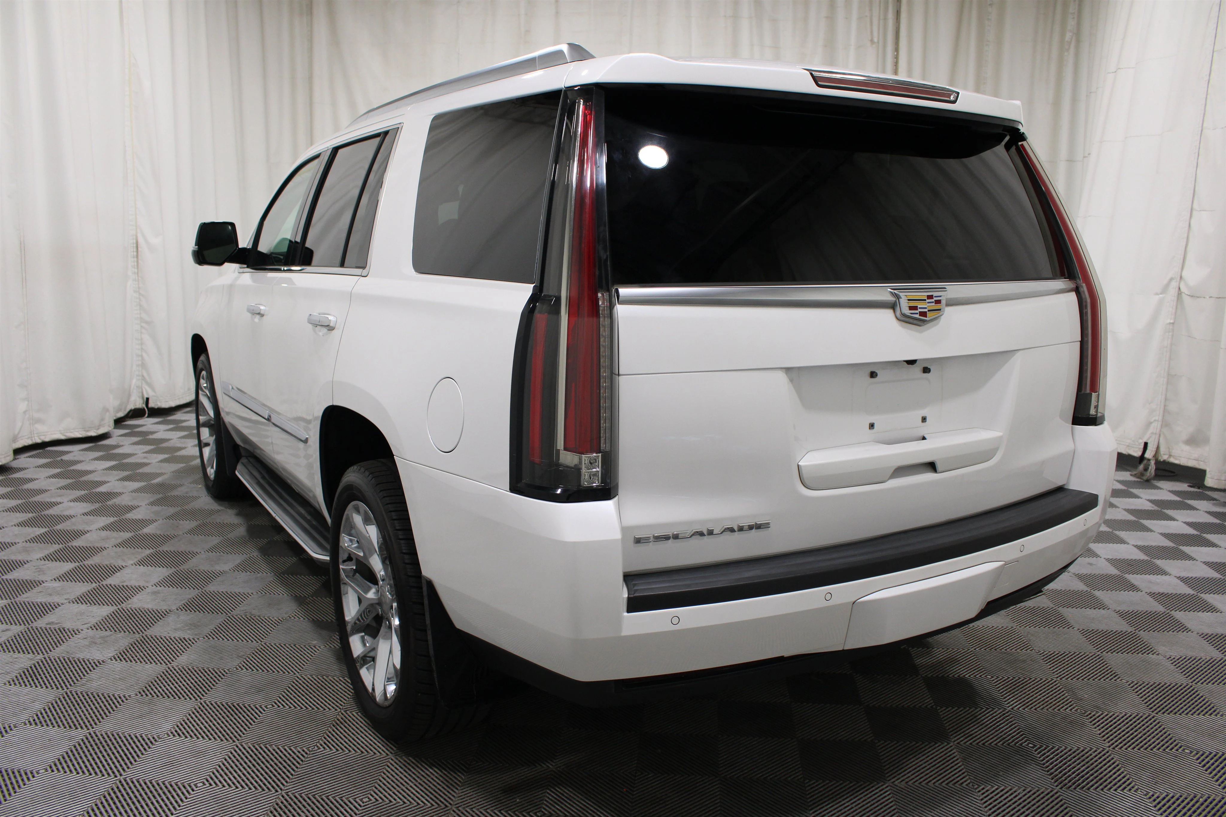 2016 Cadillac Escalade Luxury - Photo 33