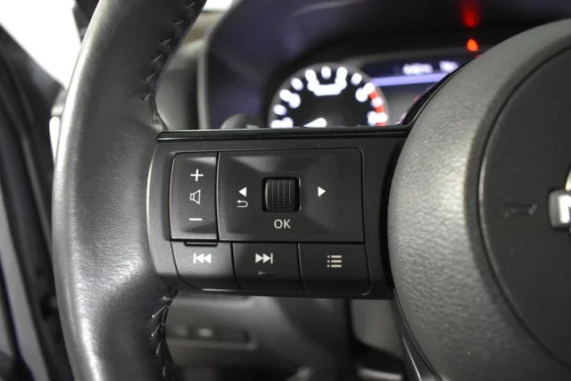 Used 2023 Gray Nissan SL image 16
