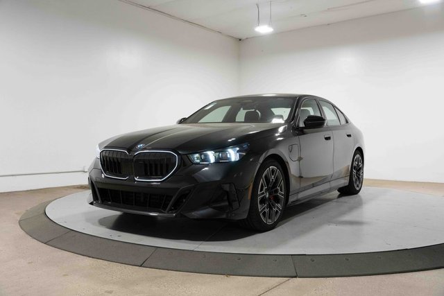 2026|BMW|5 Series|550e xDrive|4D Sedan