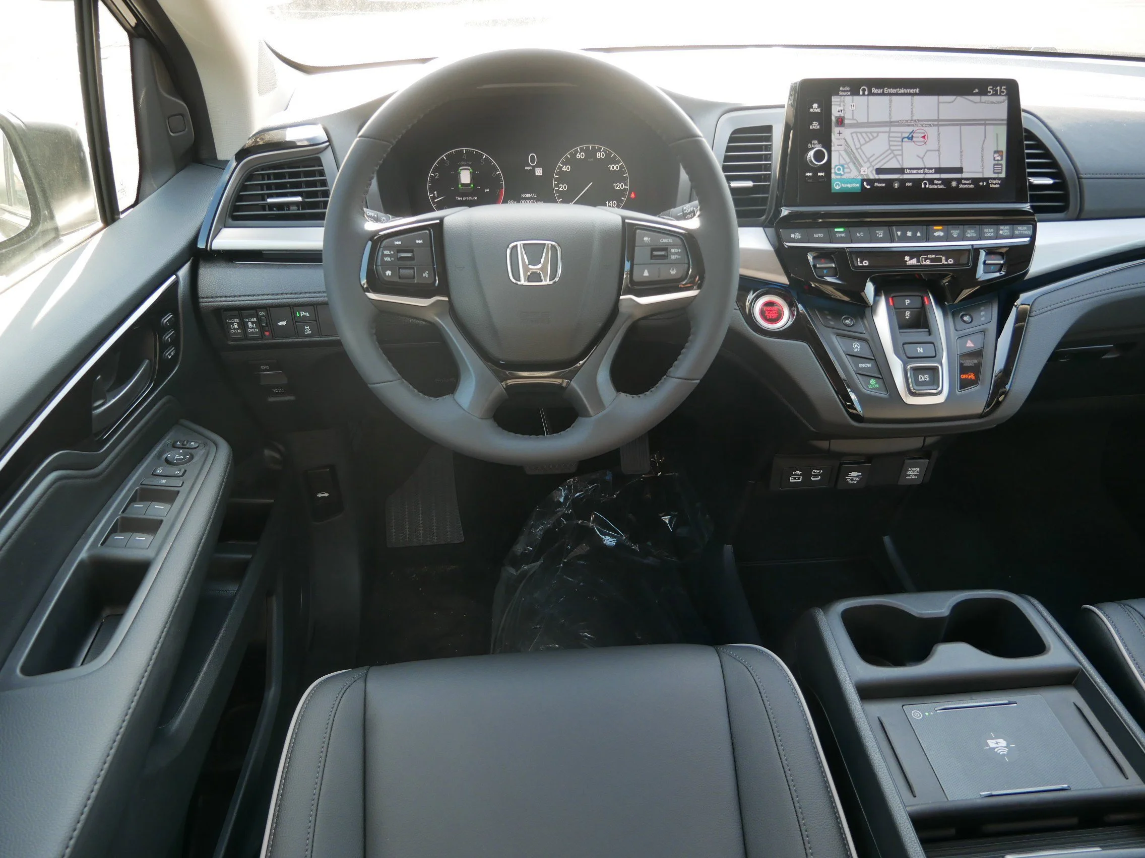 New 2026 Crystal Black Pearl Honda Touring image 21