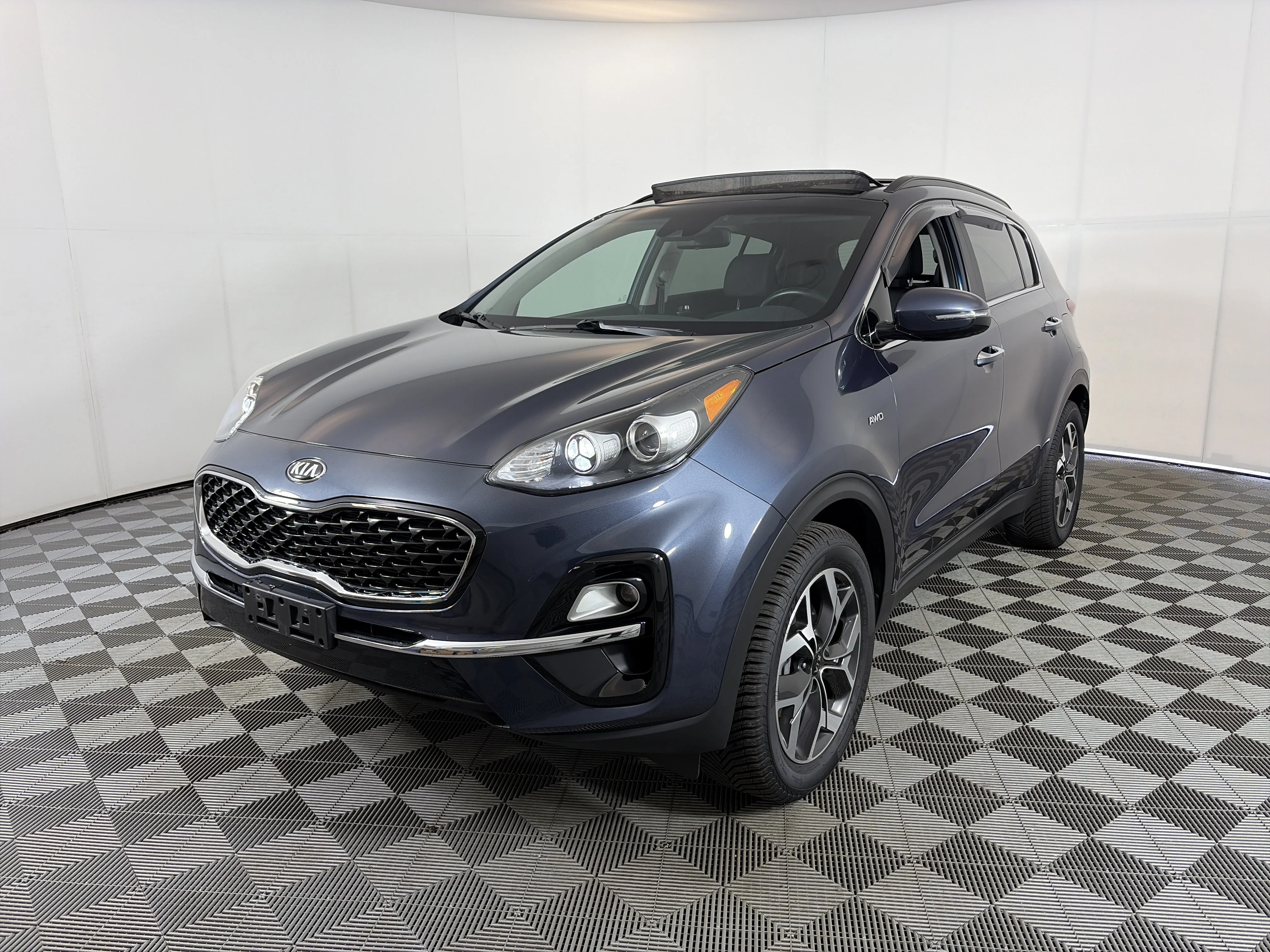 Used 2022 Pacific Blue Kia EX image 2