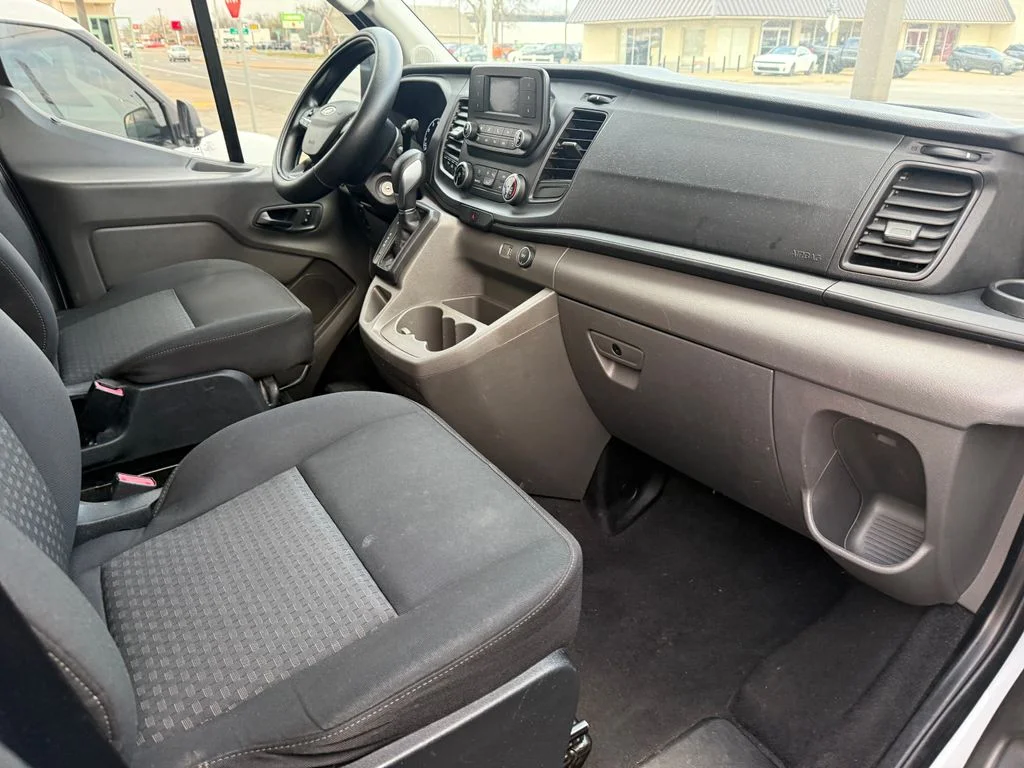 Used 2021 White Ford XLT image 3