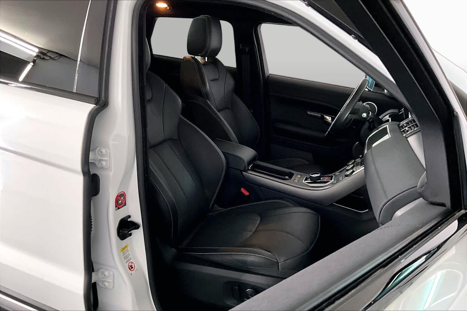 Used 2018 Fuji White Land Rover HSE image 8