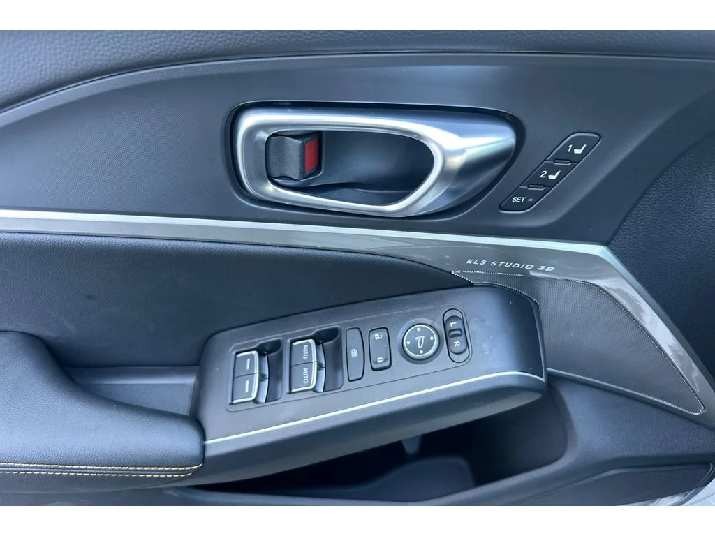 New 2026 Platinum White Pearl Acura w/A-Spec Technology Package image 8