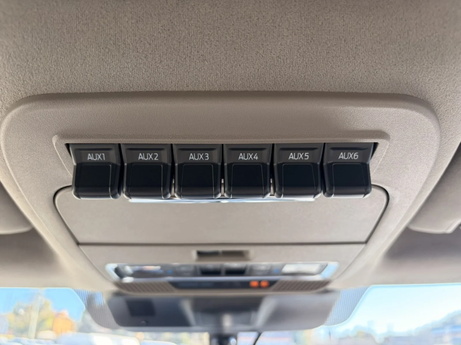 New 2027 Agate Black Metallic Ford F-350® Platinum® image 25