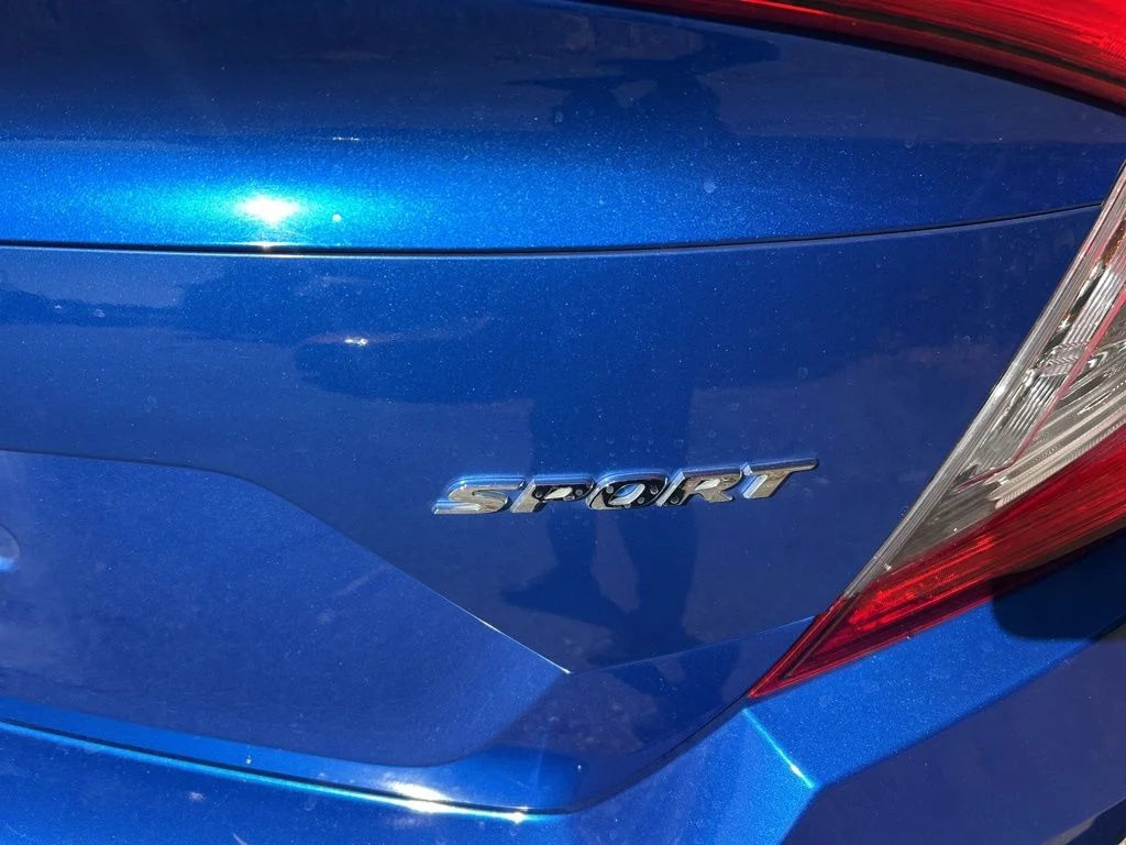 Used 2020 Blue Honda Sport image 9