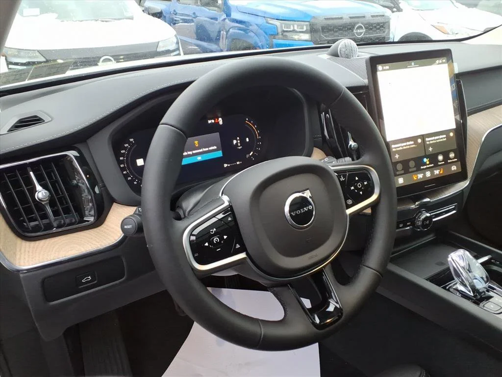 New 2026 Crystal White Volvo Ultra image 5