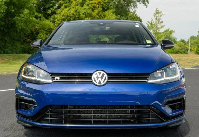 Used 2019 Blue Volkswagen DCC & Navigation 4Motion image 3