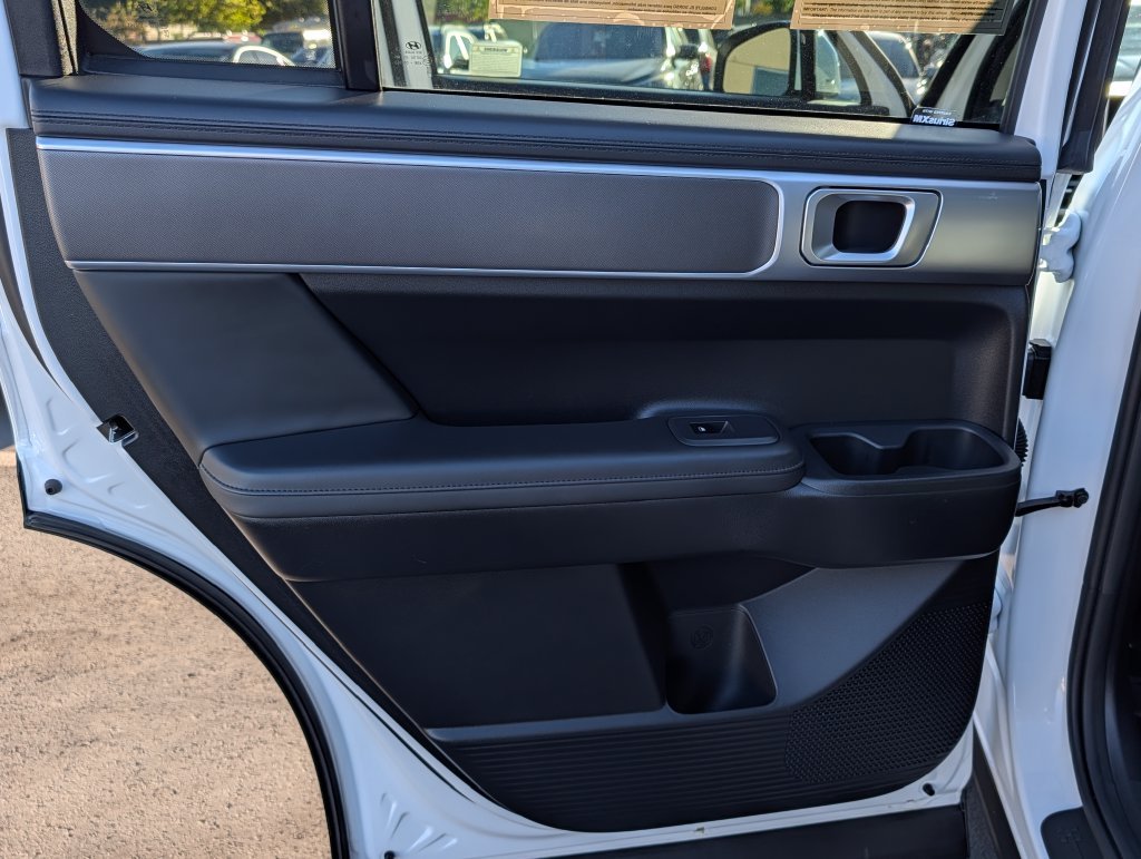Used 2026 White Hyundai SEL image 17