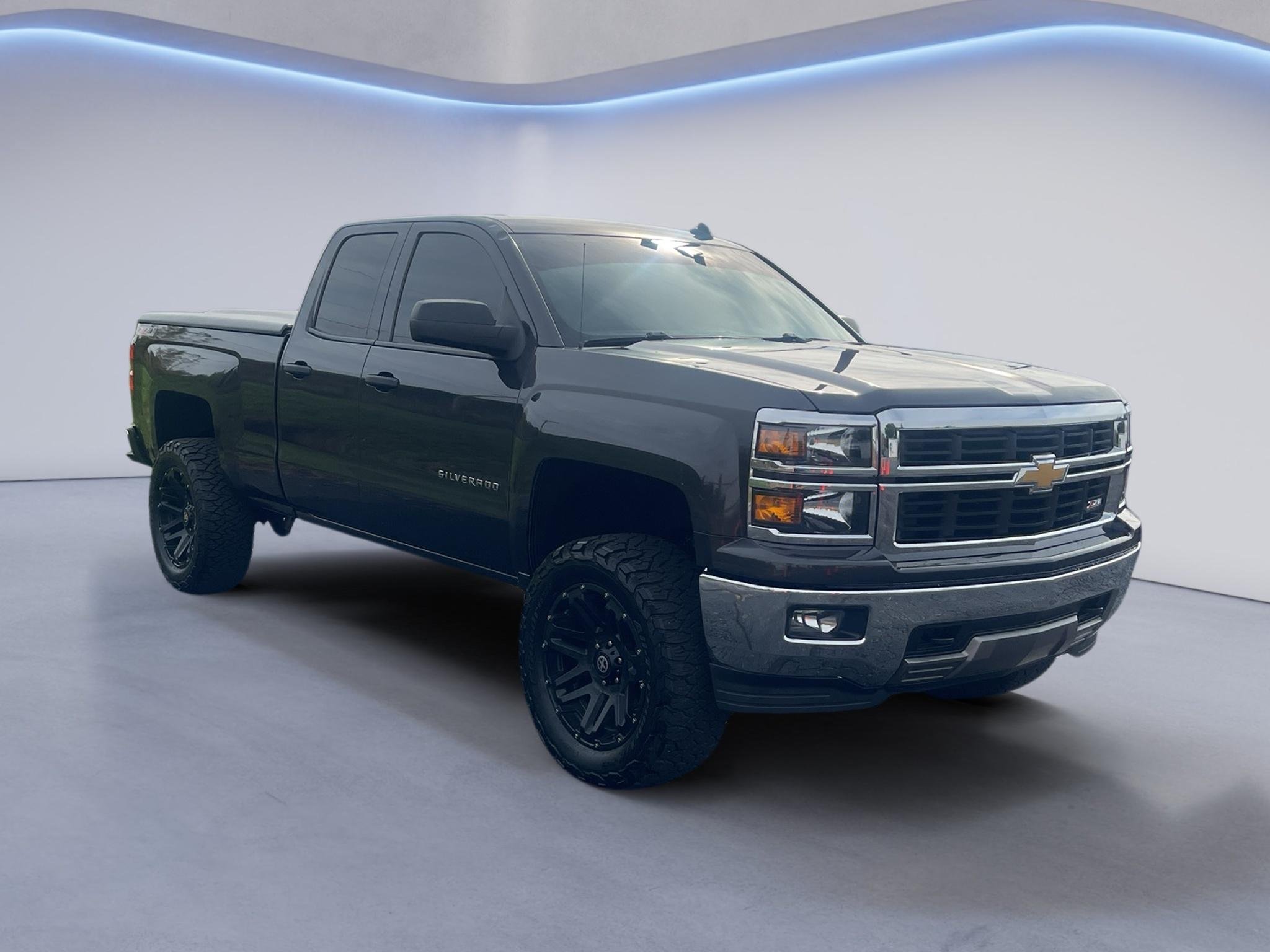 Used 2014 TUNGSTEN METALLIC Chevrolet LT image 8