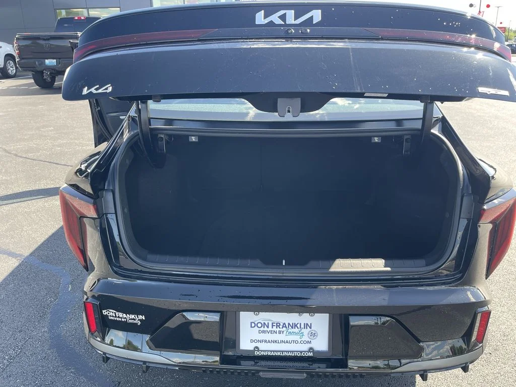 Used 2025 Black Kia GT-Line image 23