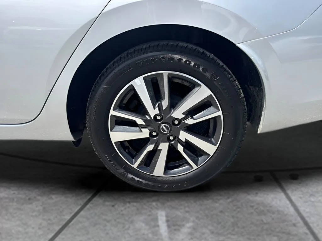 Used 2024 Silver Nissan 1.6 S image 18