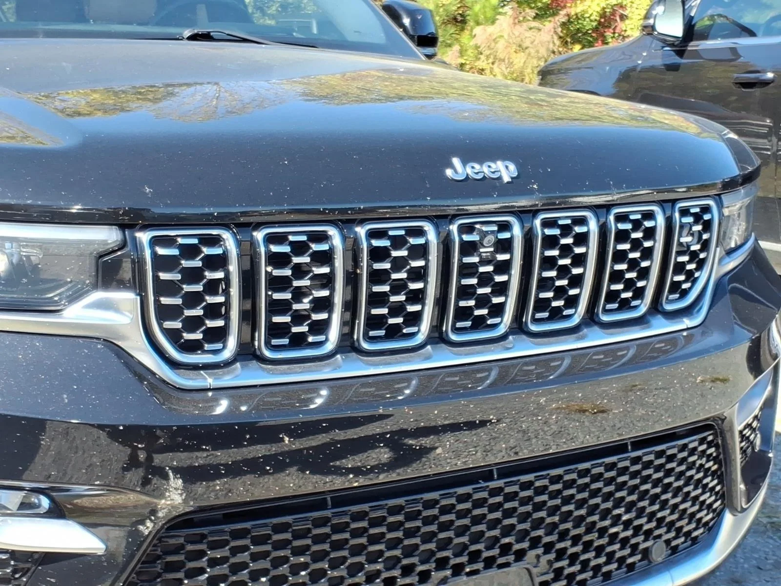 Used 2023  JEEP Summit Reserve image 5