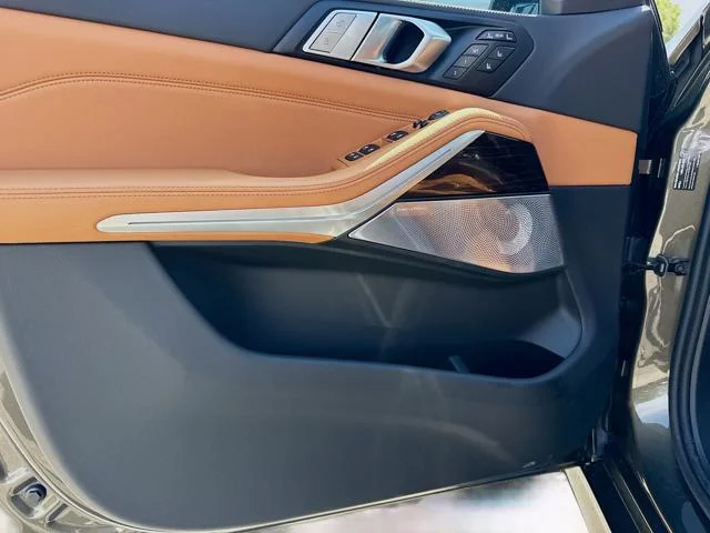 New 2027 Manhattan Green Metallic BMW xDrive40i image 24