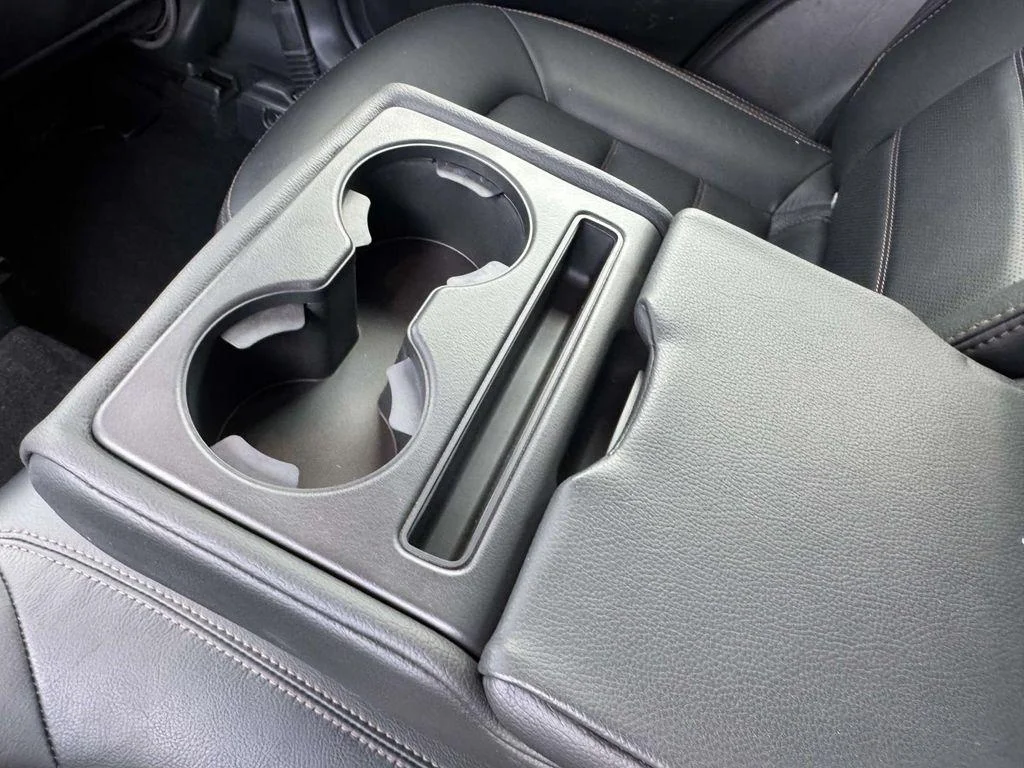 Used 2018 Deep Crystal Blue Mica Mazda Grand Touring image 17