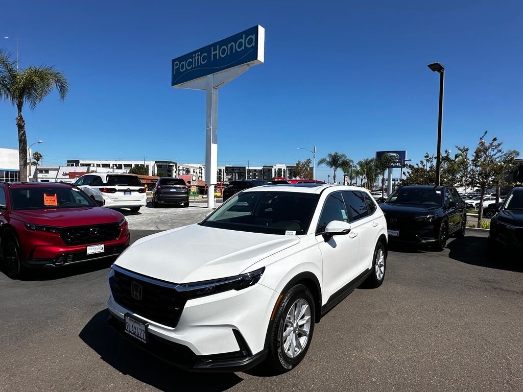 Used 2024  Honda EX-L image 2
