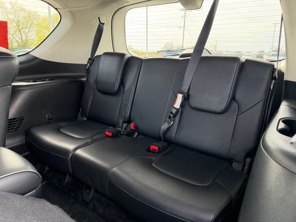 Used 2024 Gray INFINITI LUXE image 17