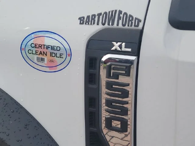 New 2026 Oxford White Ford XL image 9