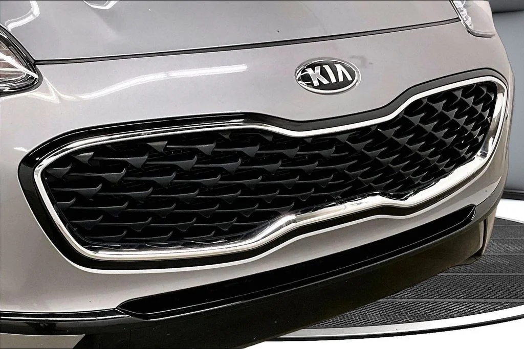 Used 2022 Gray Kia LX image 32
