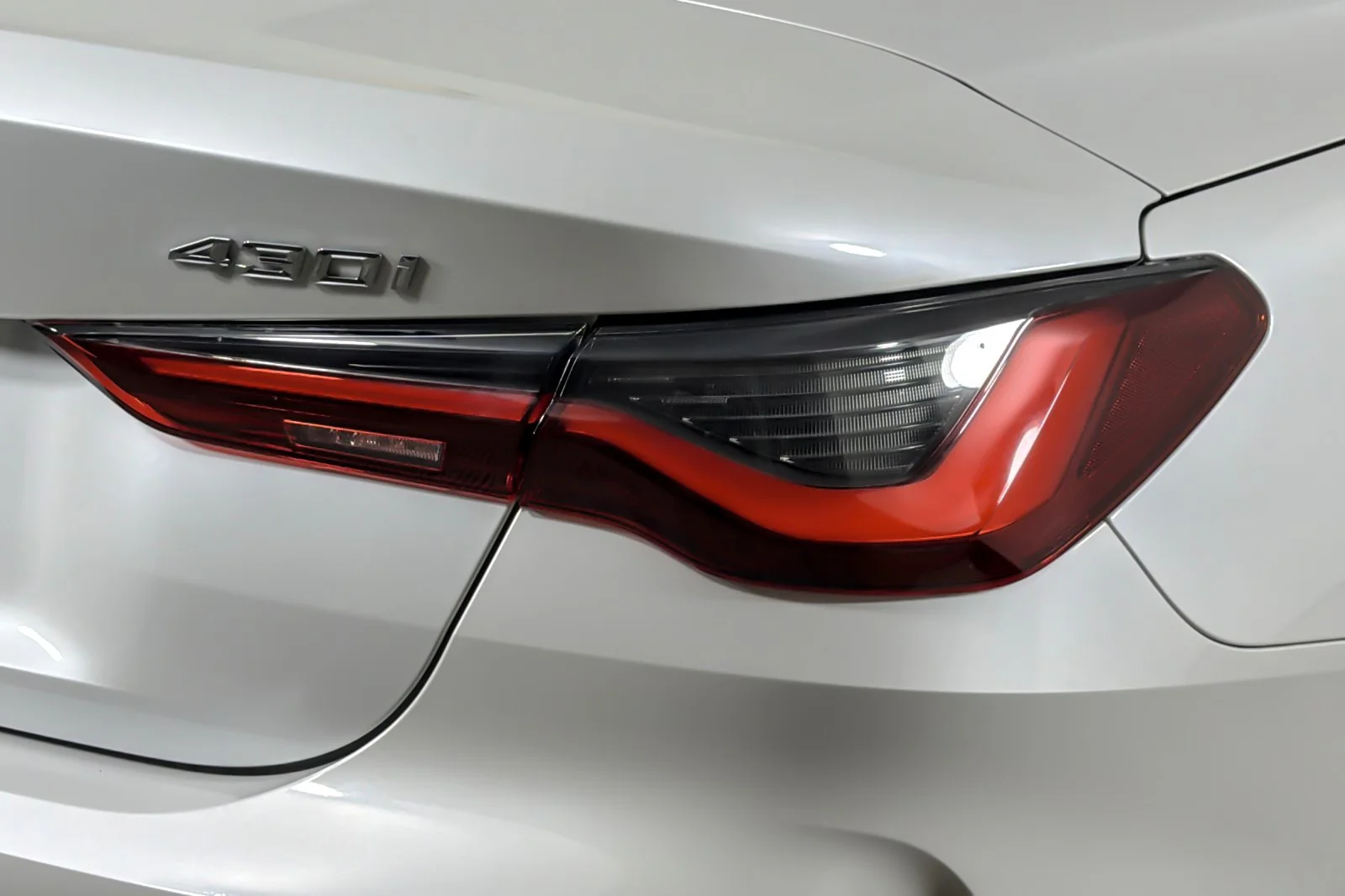 Used 2023 MINERAL WHITE BMW 430i Convertible image 23