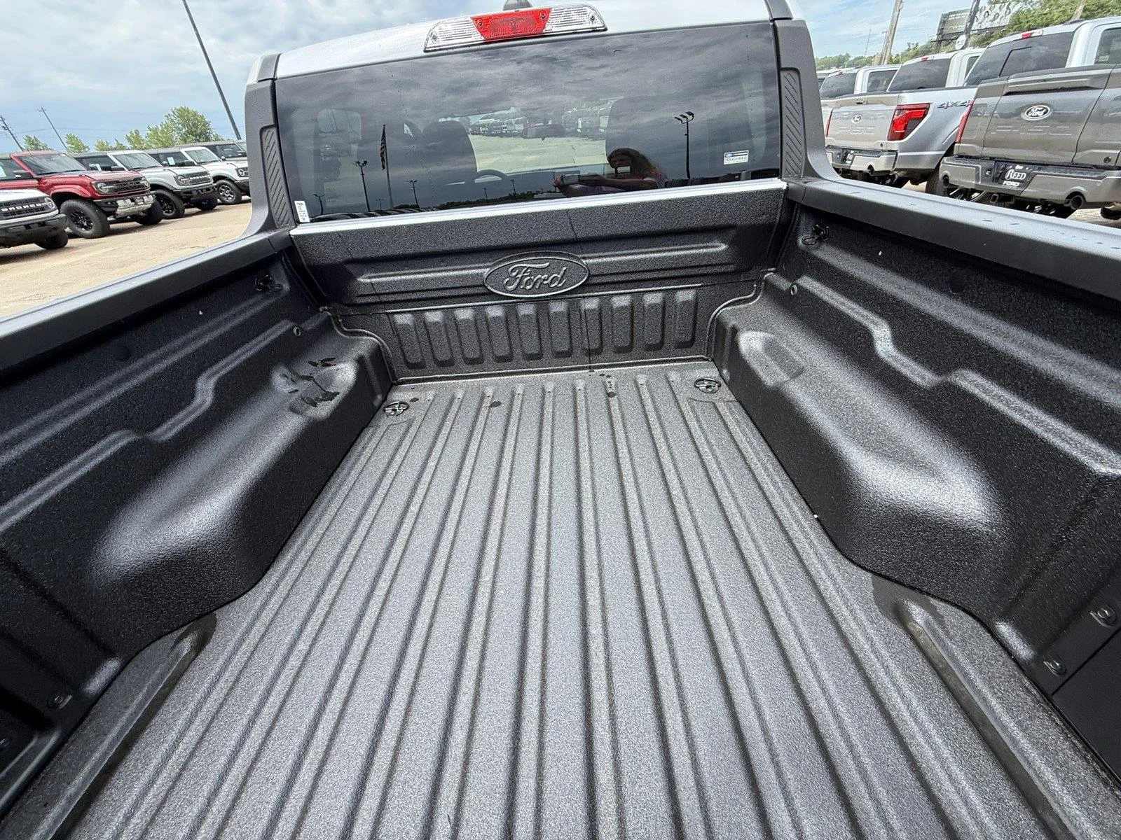 New 2026 Space White Metallic Ford XLT image 10
