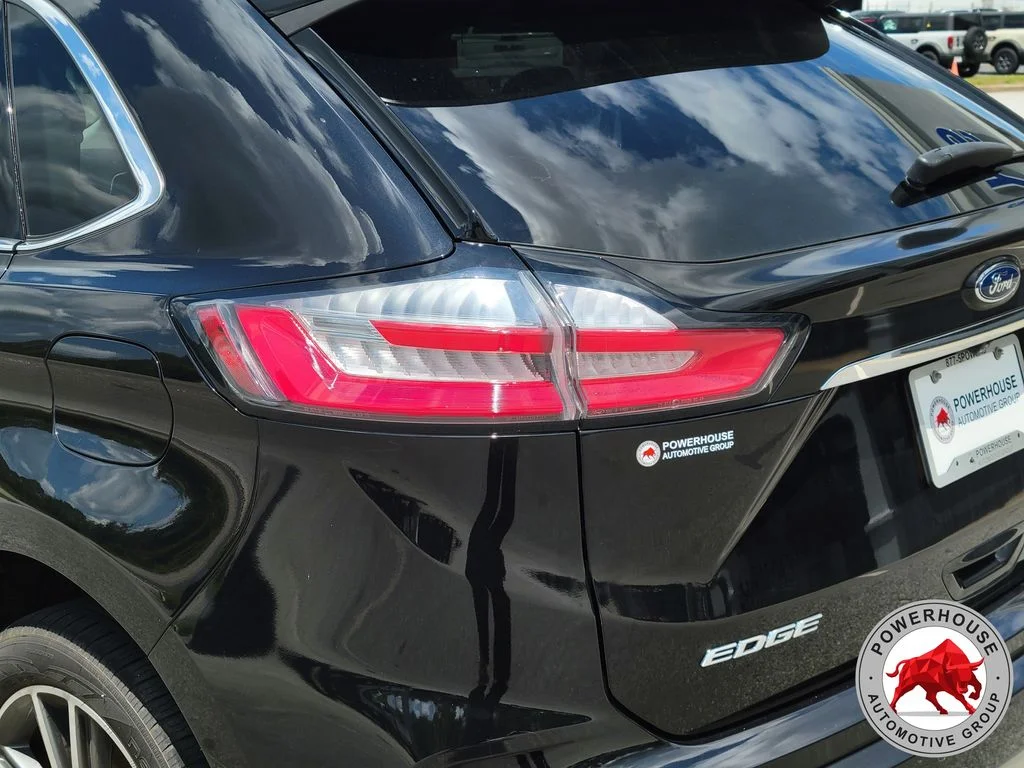 Used 2019 Black Ford Titanium image 12