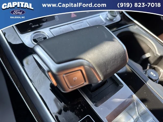Used 2025  Audi 55 Prestige image 31
