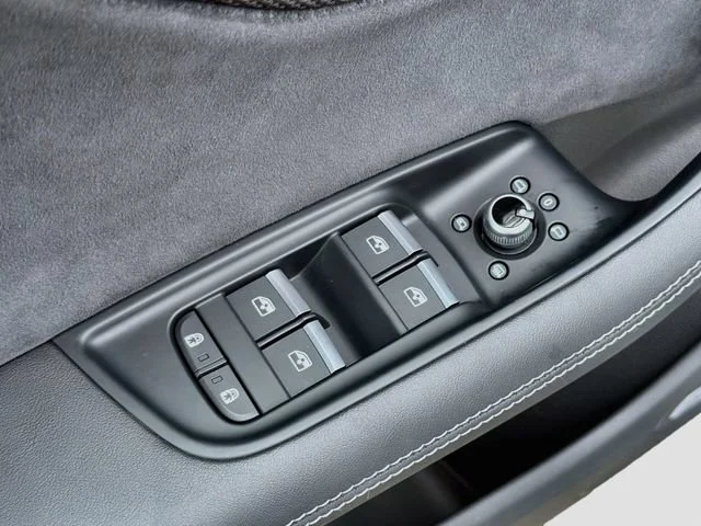 2023 Audi SQ7 Premium Plus - Photo 24