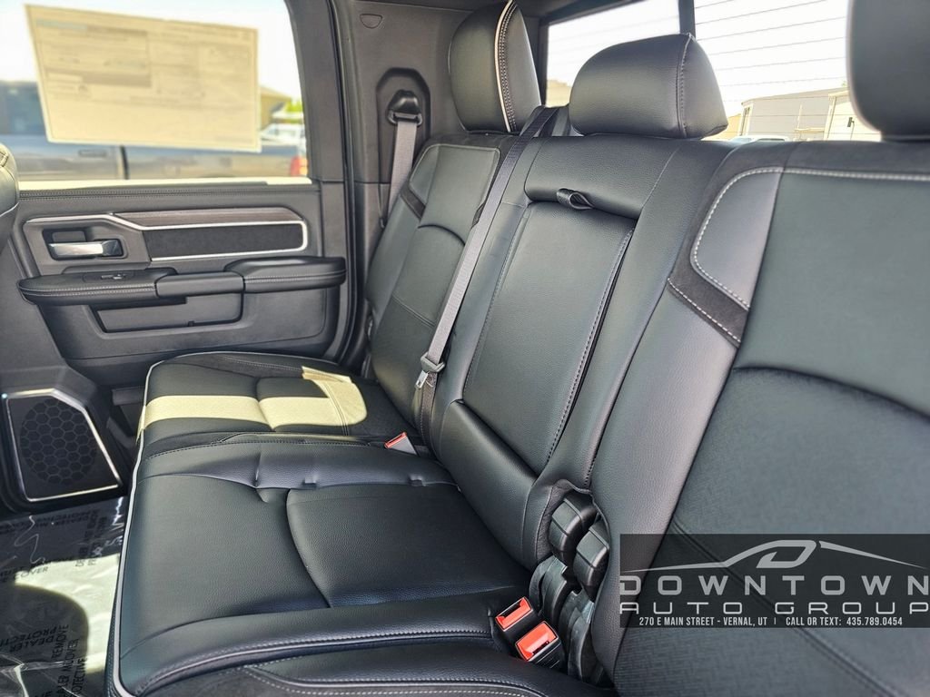 New 2026 Diamond Black Crystal Pearl-Coat Exterior Paint RAM Laramie image 26