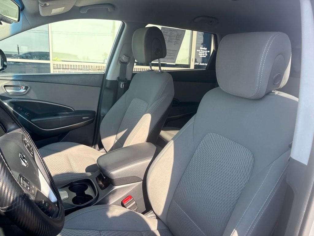 Used 2016 Iron Frost Hyundai SE image 11