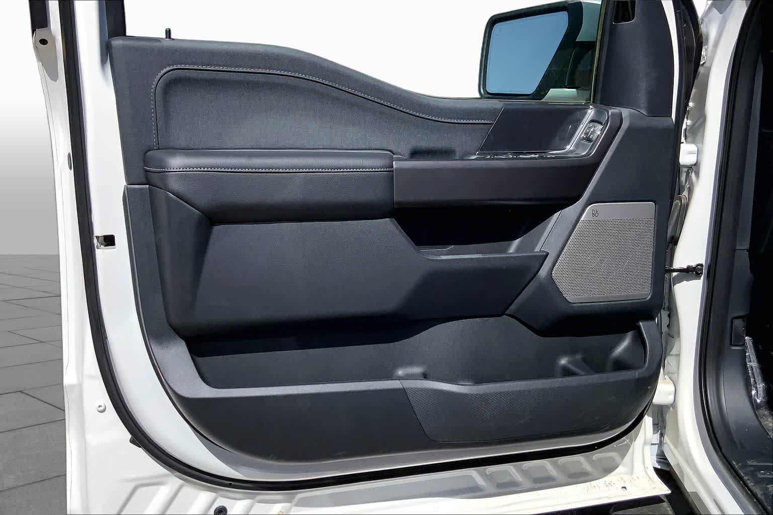 New 2026 Star White Metallic Tri-Coat Ford Lariat® image 10