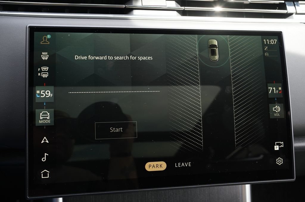 New 2026 Santorini Black Land Rover SE image 22