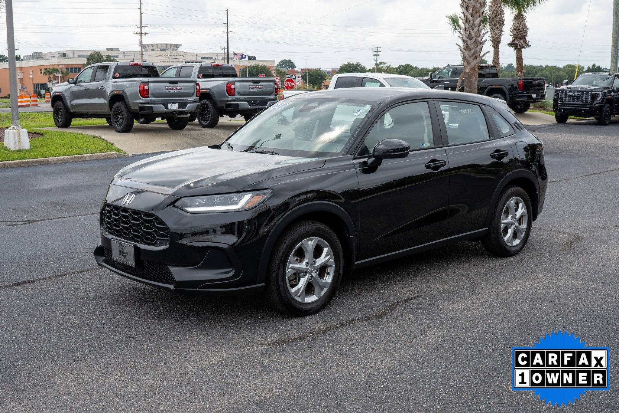 Used 2023 Black Honda LX image 7