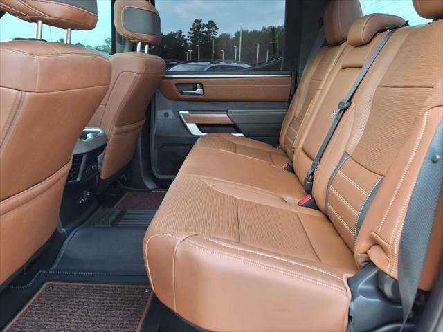 Certified Used 2025 WIND CHILL PEARL Toyota  image 18