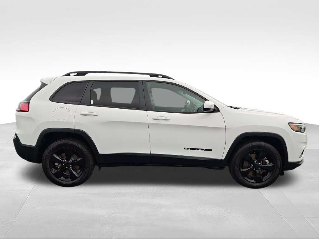 Used 2020 White Jeep Latitude Plus image 6