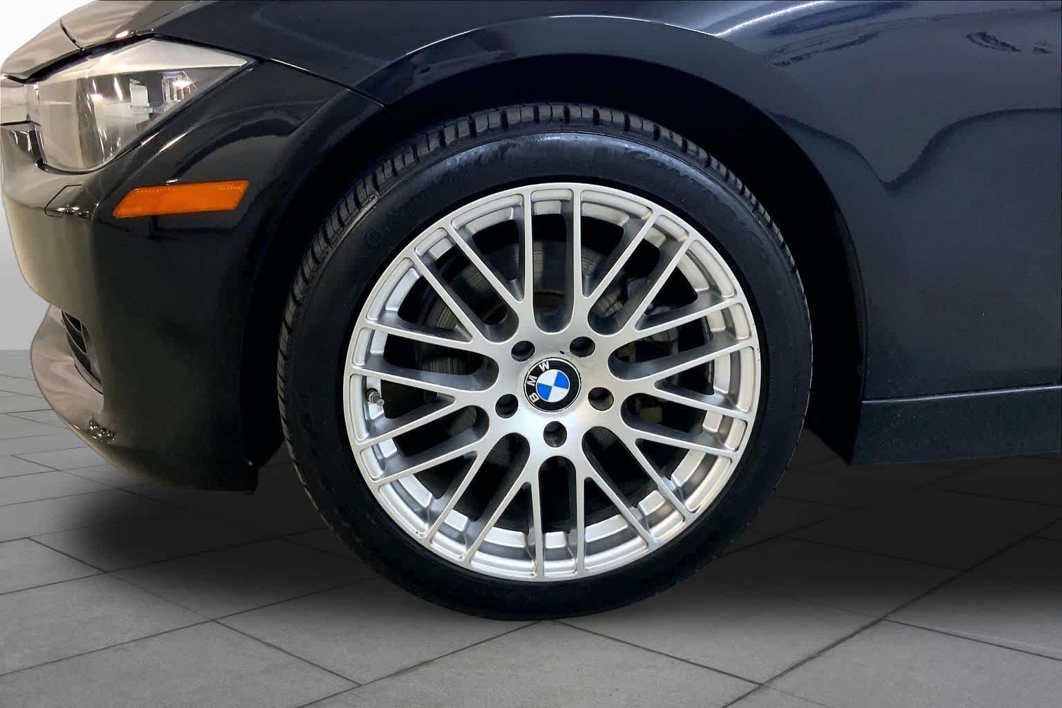 Used 2014 Black Sapphire Metallic BMW 328i xDrive image 10