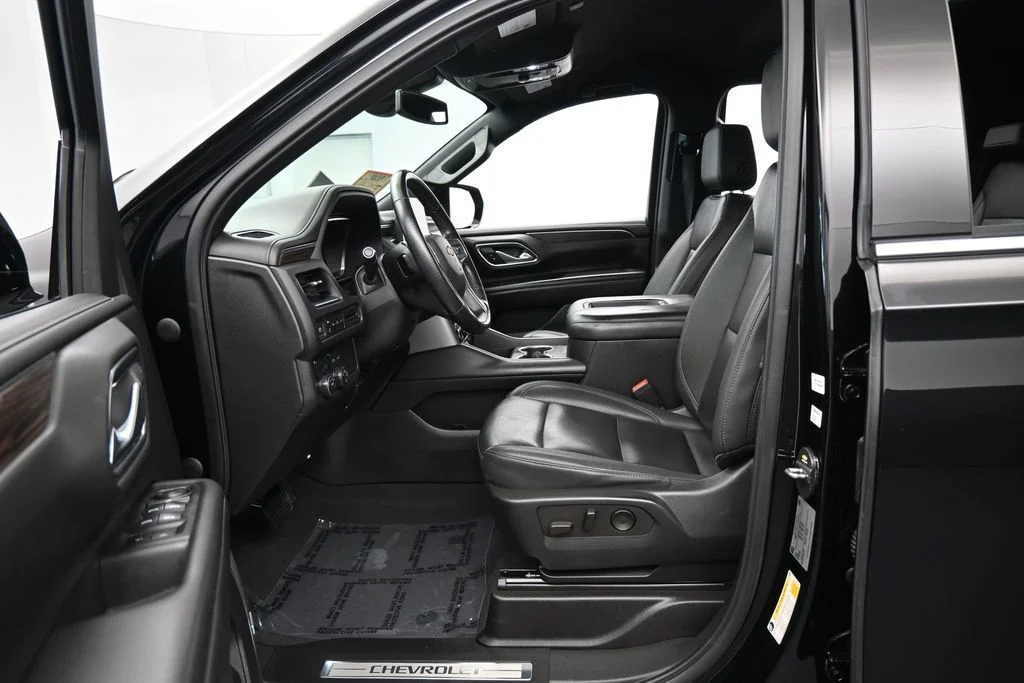 Used 2022 Black Chevrolet LT image 10