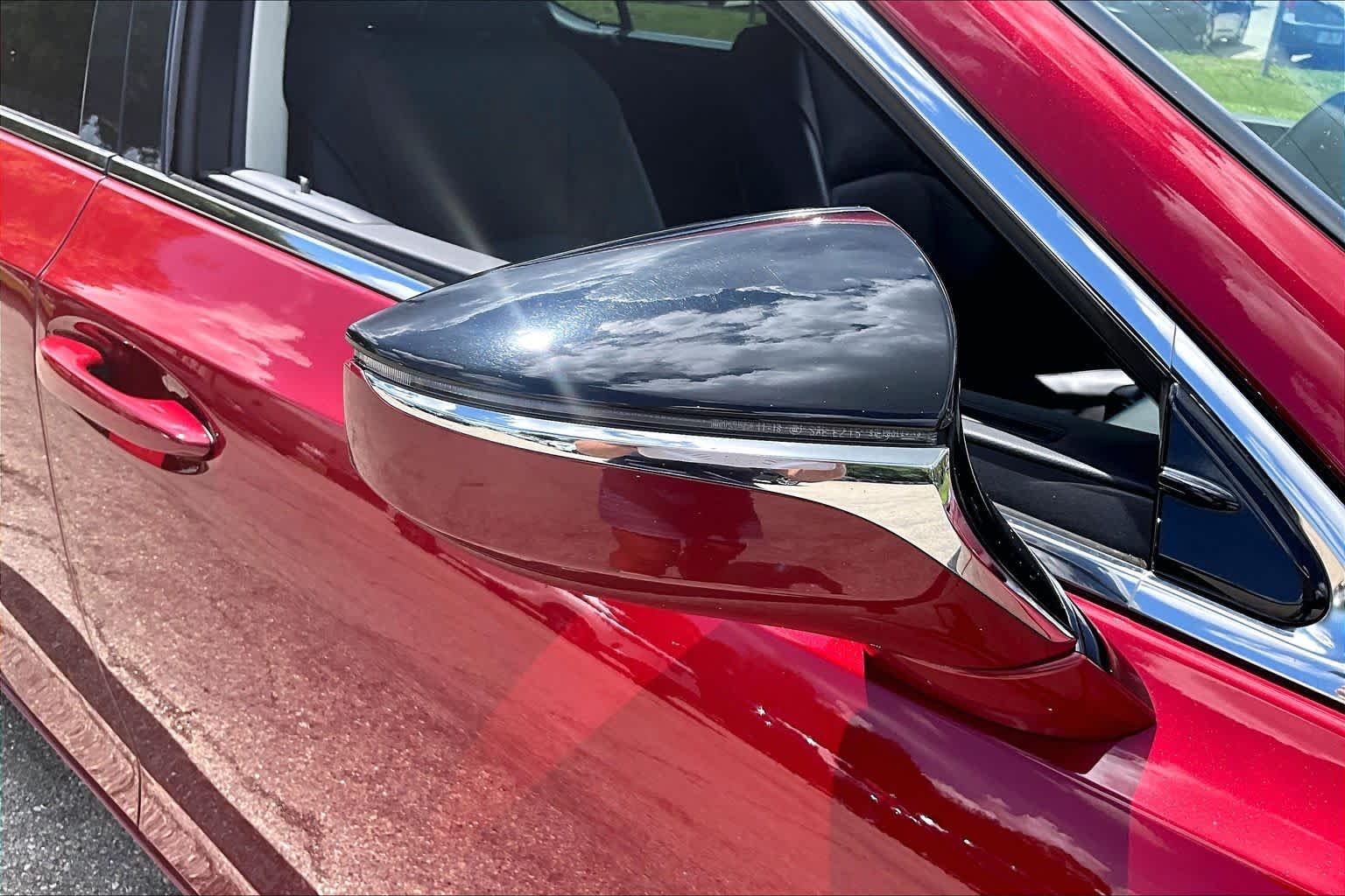 Used 2021 Matador Red Mica Lexus  image 33