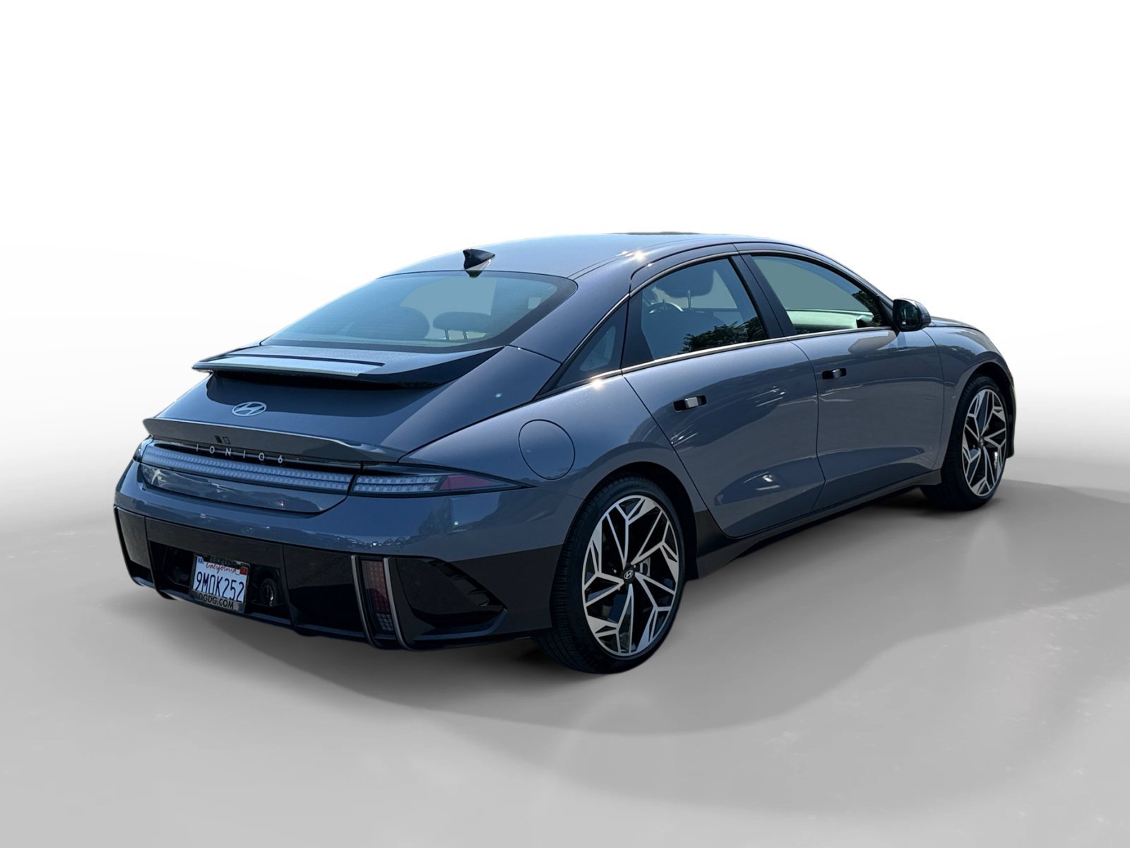 Certified Used 2024 Blue Hyundai SEL image 5