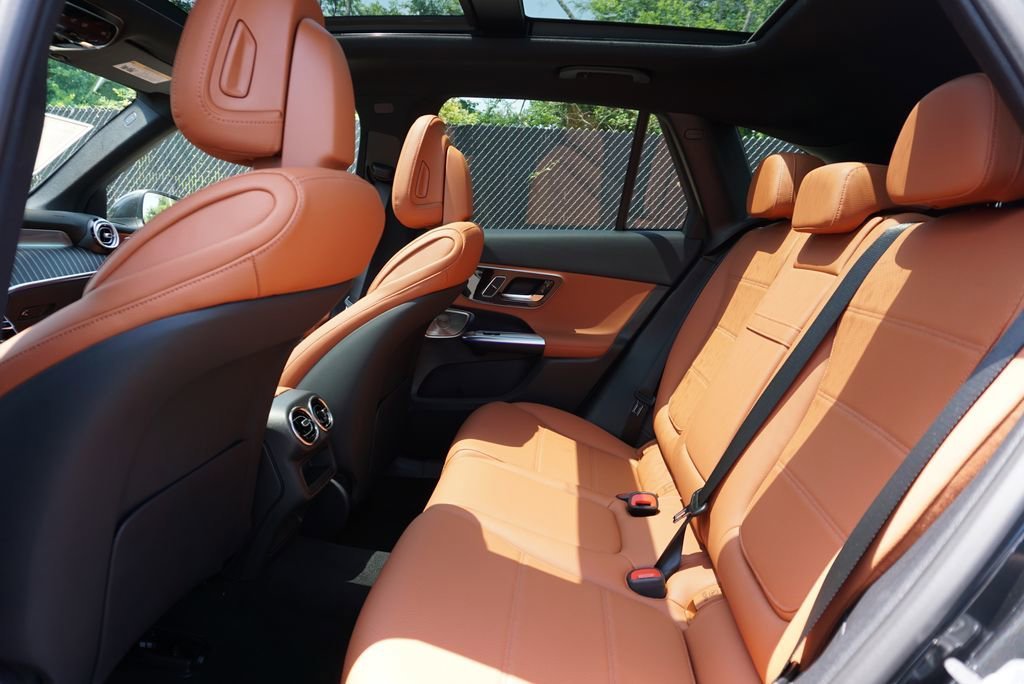 New 2026 Graphite Grey Metallic Mercedes-Benz GLC 300 image 34