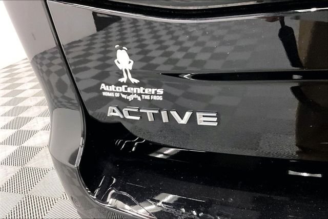 Used 2025 Agate Black Metallic Ford Active image 9