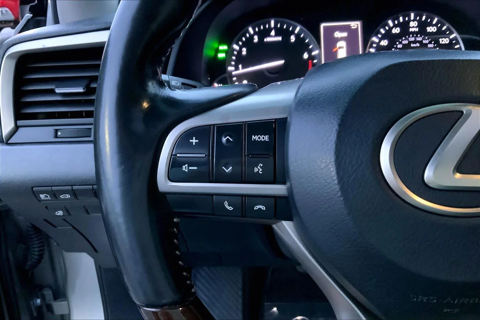 Used 2018 Atomic Silver Lexus  image 21