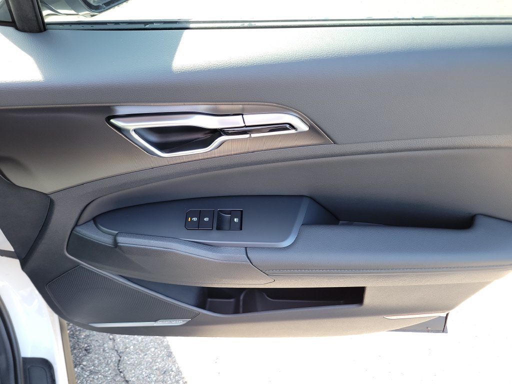 New 2026 Glacial White Pearl Kia SX Prestige image 10