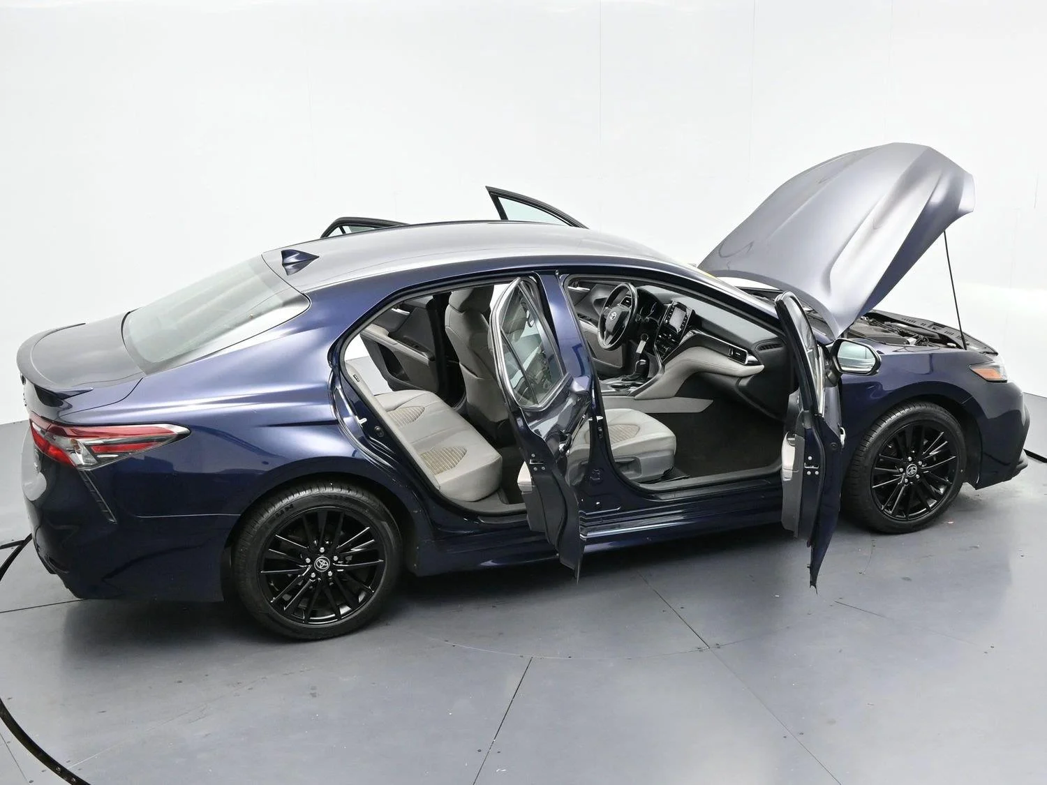 Used 2021 Blueprint Toyota SE image 34